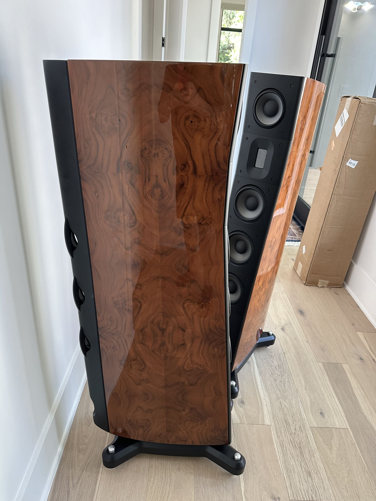 Raidho TD3.2 Speakers in Walnut Burl - Excellent (see p... 4