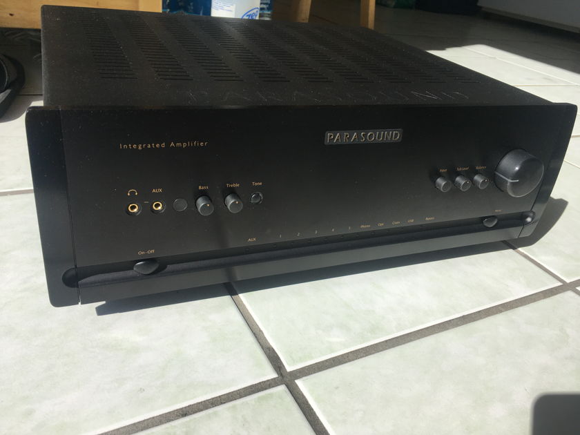 Parasound Halo 2.1 Channel Integrated Amplifier (2015 model)