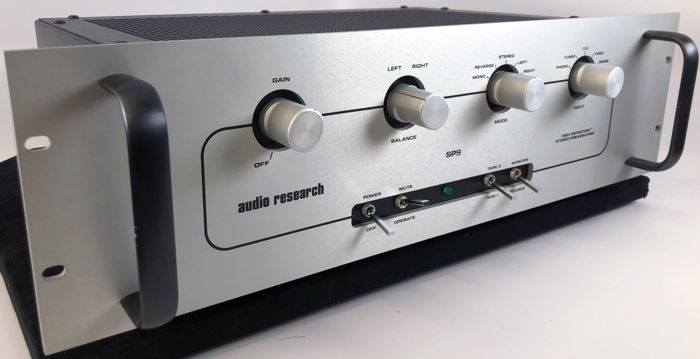 Audio Research SP9 Tube / Solid State Hybrid Preamp wit...