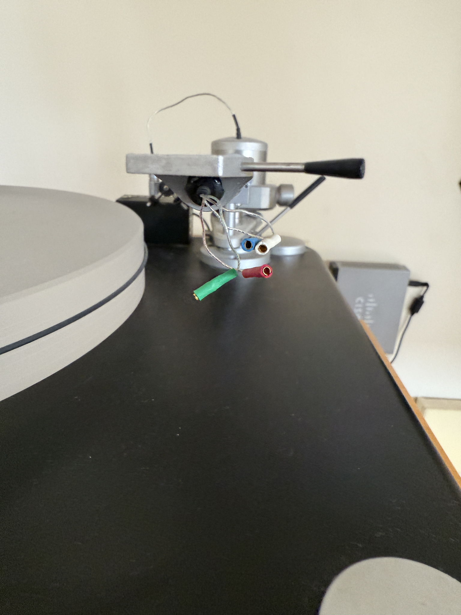 VPI Industries Scout 6