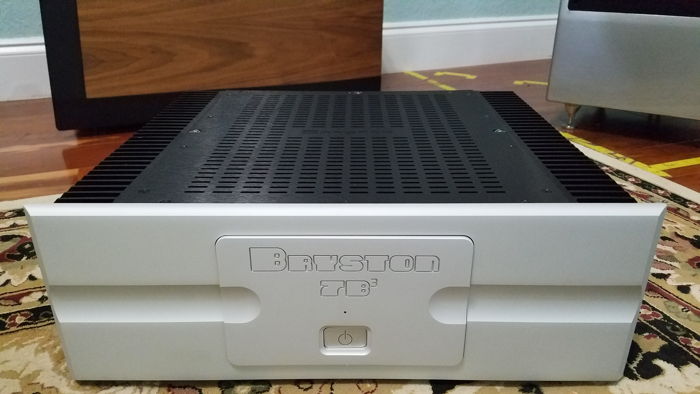 Bryston 7B3 600W with Transferable 18+ years of warranty