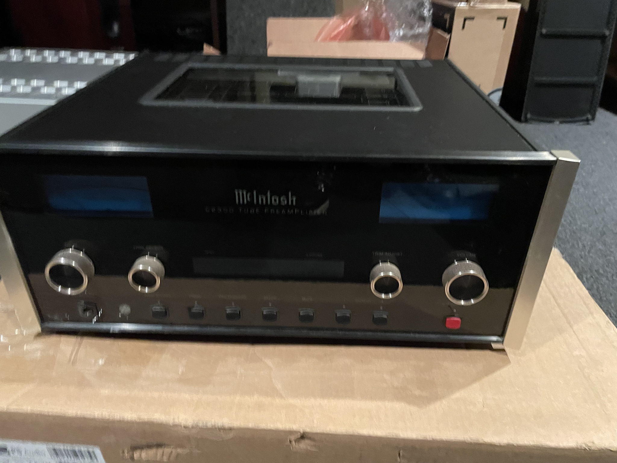McIntosh C2300 2