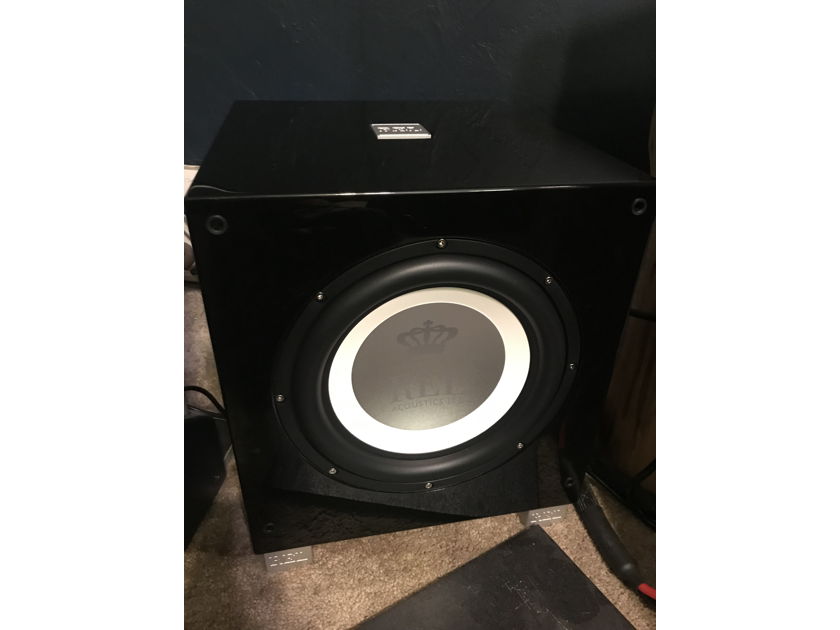 REL T9i 10" Subwoofer - Like New Condition