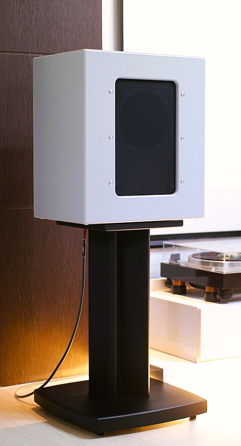 Finest Single-Full-Range-Driver Speaker Ti-755A, Revive...
