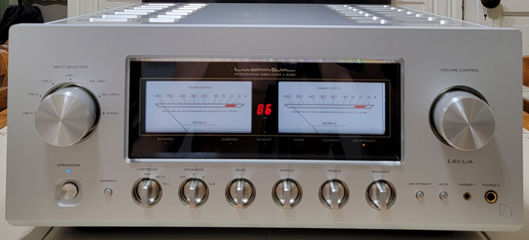 Luxman L-509Z Integrated Amplifier 2