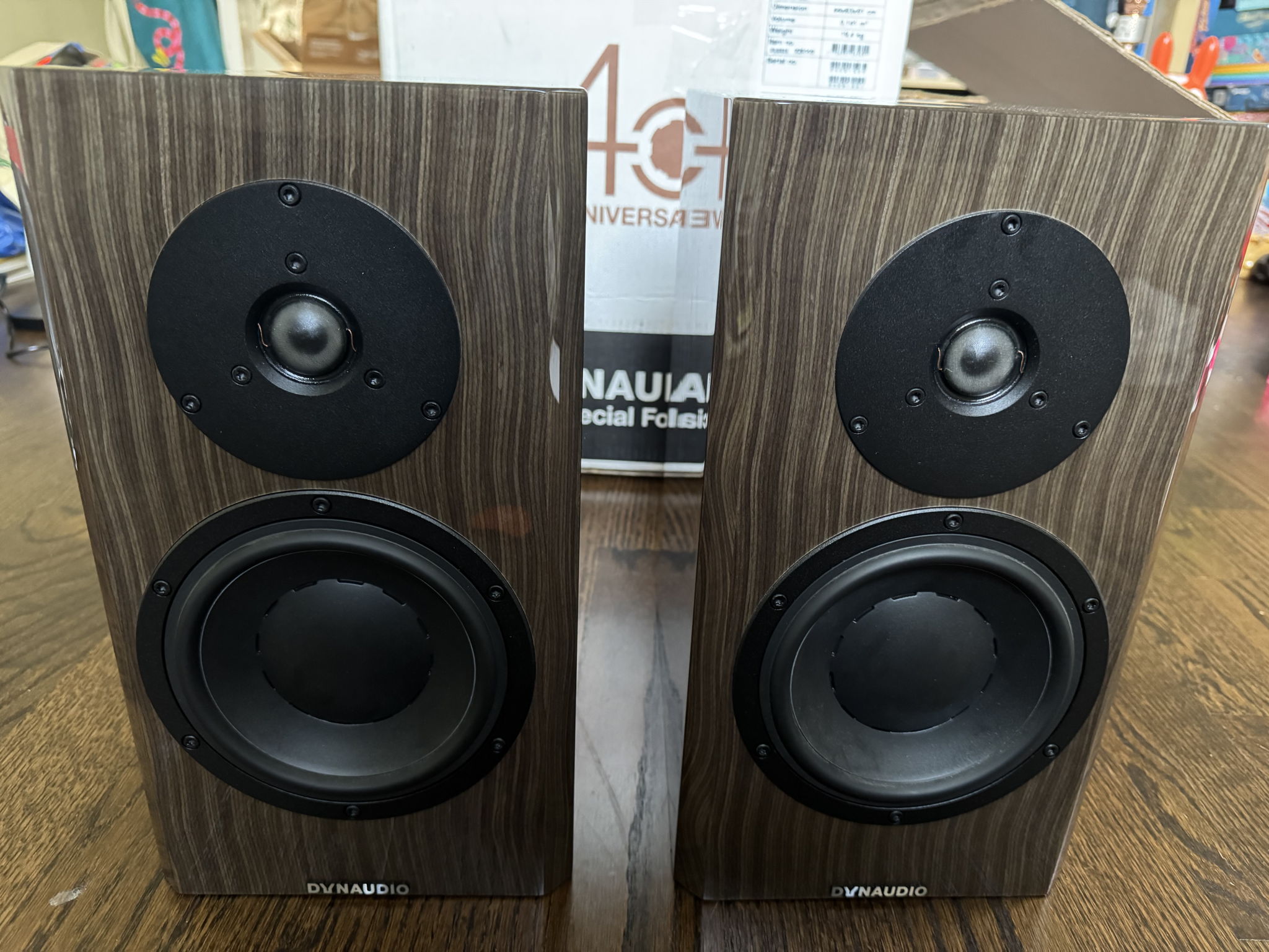Dynaudio  Special 40 6