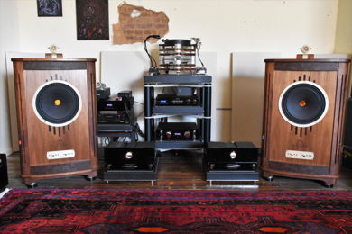 Tannoy & VAC in an old-world loft
