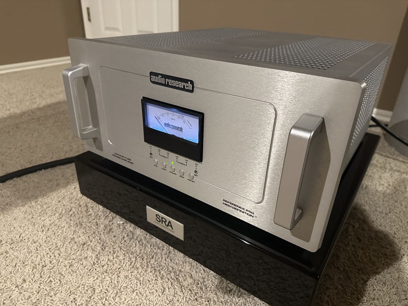 Audio Research REFERENCE 250 monoblocks