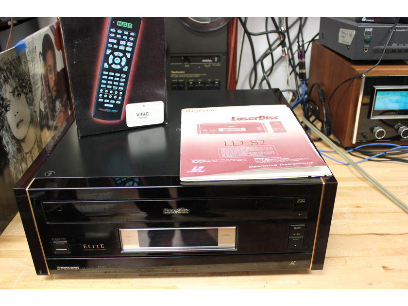 Pioneer Laser Disc Player LD-S2 in Excellent Condition