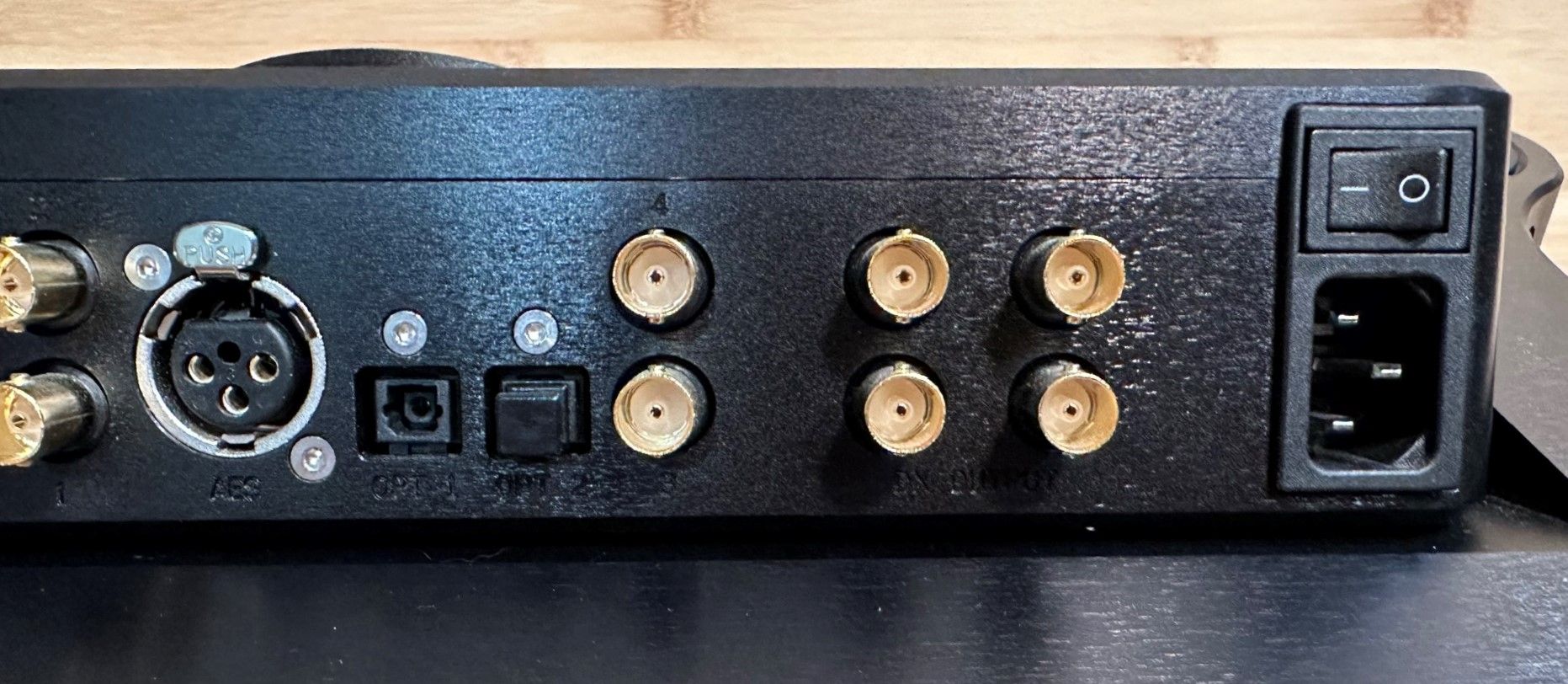 Chord Electronics DAVE DAC in black with Ensemble Stand... 11