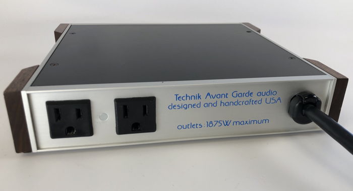 TAG (Technik Avant Garde) Audio Powerline Purifier - Si...