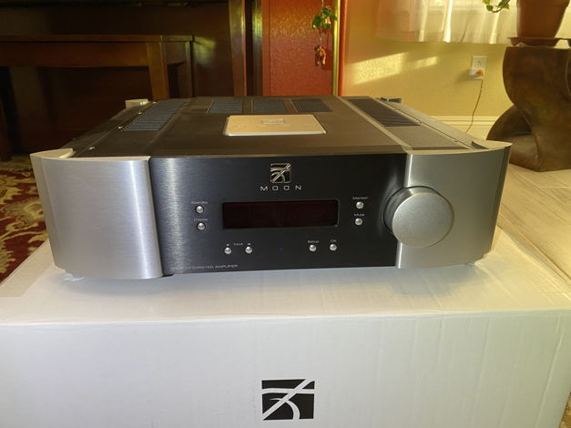PRICE REDUCED * Simaudio Moon 700i (V.1) Integrated Amp