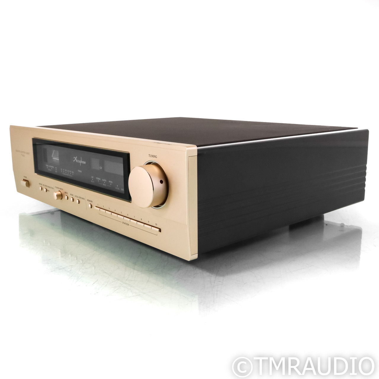 Accuphase T-1100 Stereo FM Tuner (69872) 3