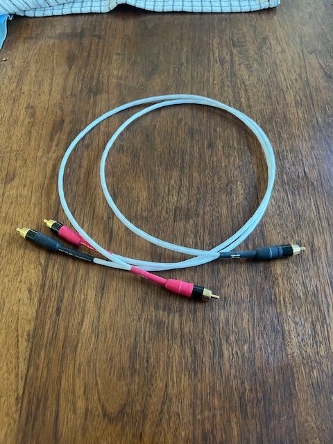 Signal Cable Inc. Silver Resolution Interconnects