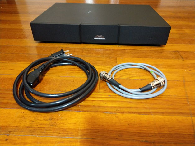 Naim Audio Flatcap 2 High-End Power Supply with Cable f...