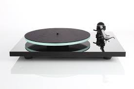 Rega Planar 2 Gloss Black Current Demo w/ latest ND3 ca...