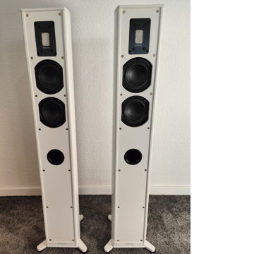 Piega Premium 501 Wireless speakers in white ex demo