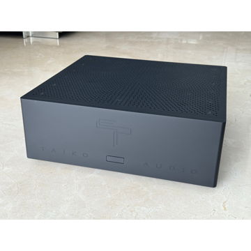 Taiko Audio Extreme server with 8TB - black