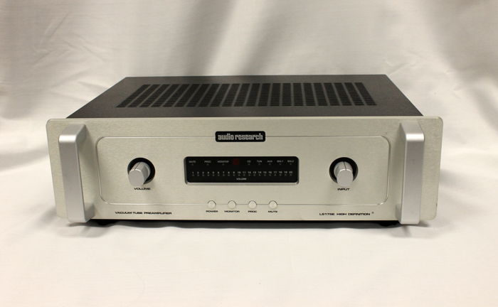 Audio Research LS-17 SE Linestage Preamplifier in Silve...