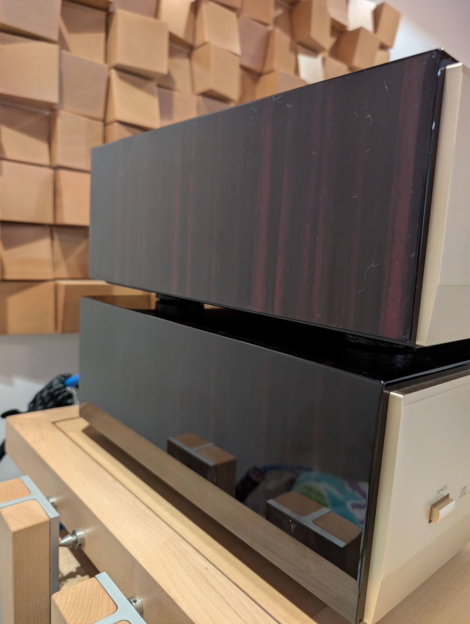 Accuphase DC-1000/DP-1000: SACD Transport & DAC - 120V 4