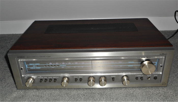 Luxman R-3030 * Restored inside and outside * check it ...
