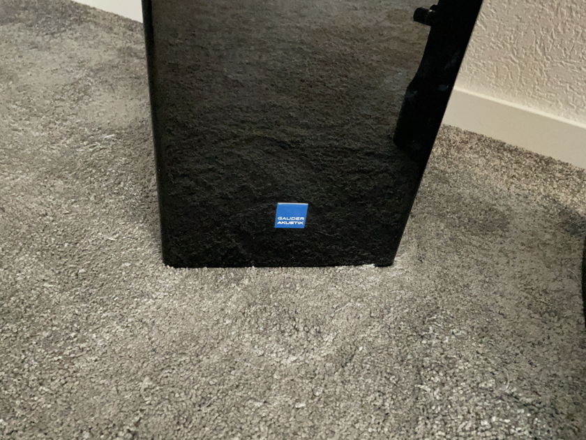 Gauder Akustik Arcona 80 MKII speakers in black gloss