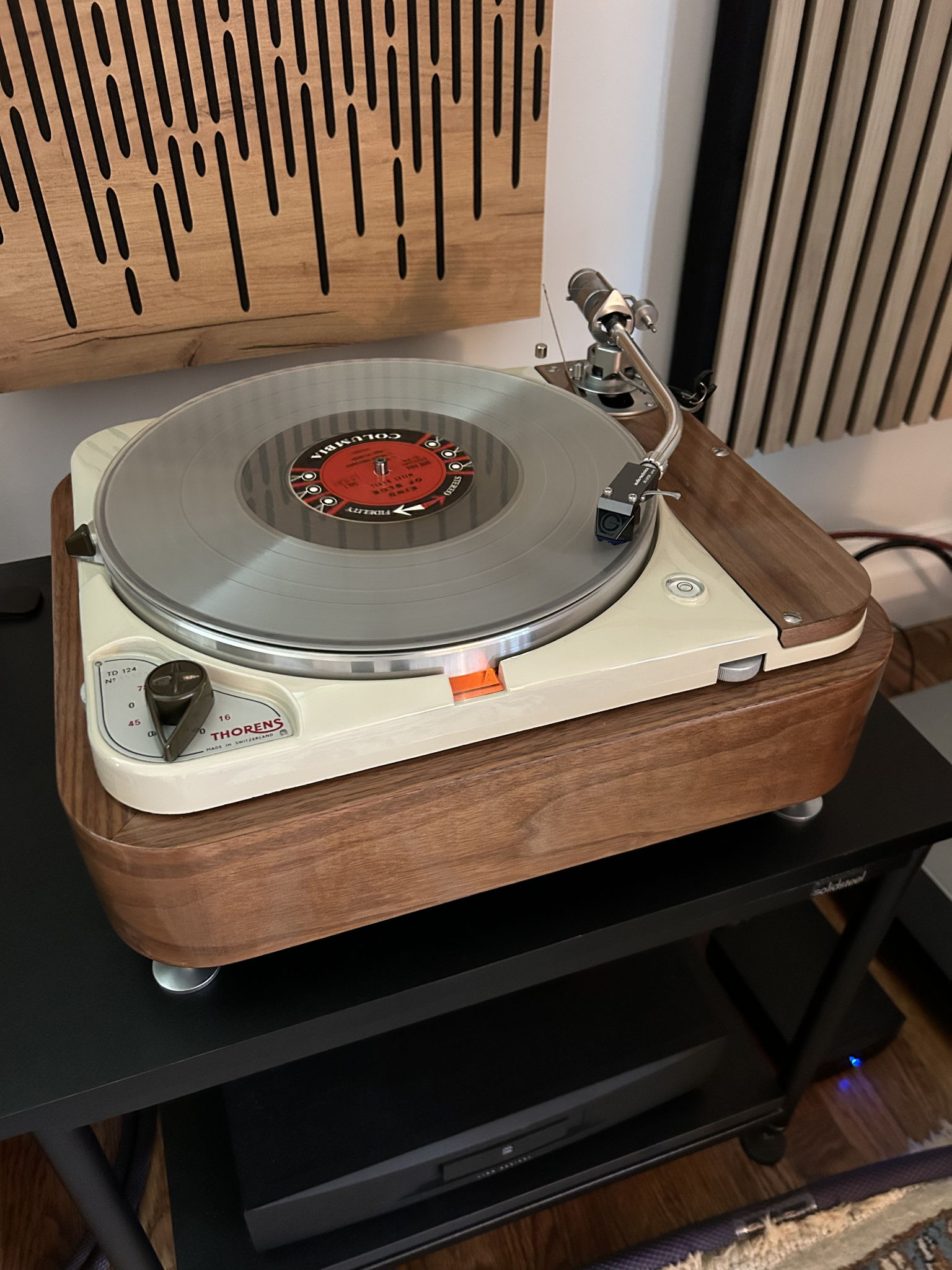 Thorens TD124