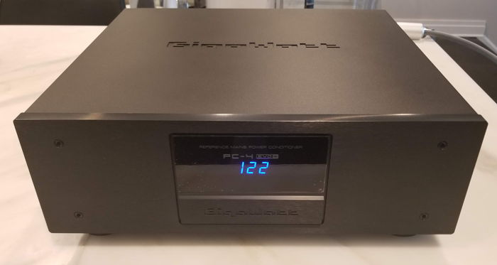 GigaWatt PC-4 EVO+ Power Conditioner