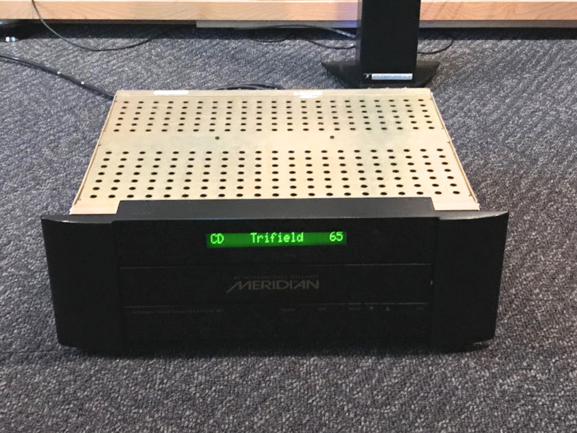 Reference series Meridian Surround Processor
