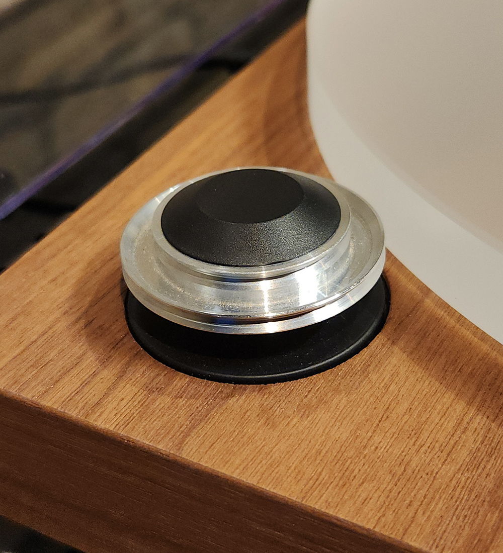 Pro-Ject Audio Systems Juke Box S2 in Walnut w/ Ortofon... 5