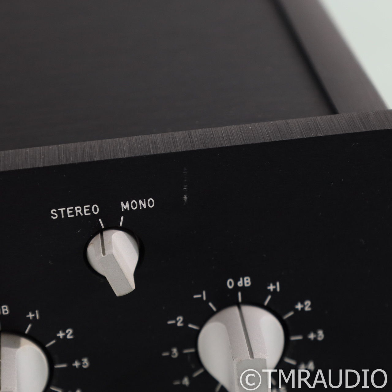 Mark Levinson No. 26S Stereo Preamplifier (PH / Aux  (8... 8