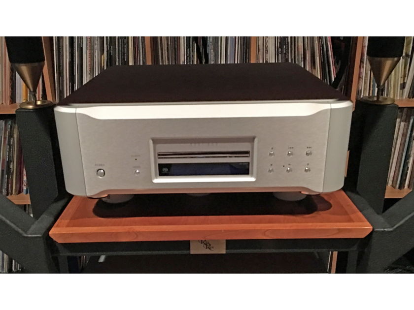 Esoteric K-01X SACD/CD/DAC Player