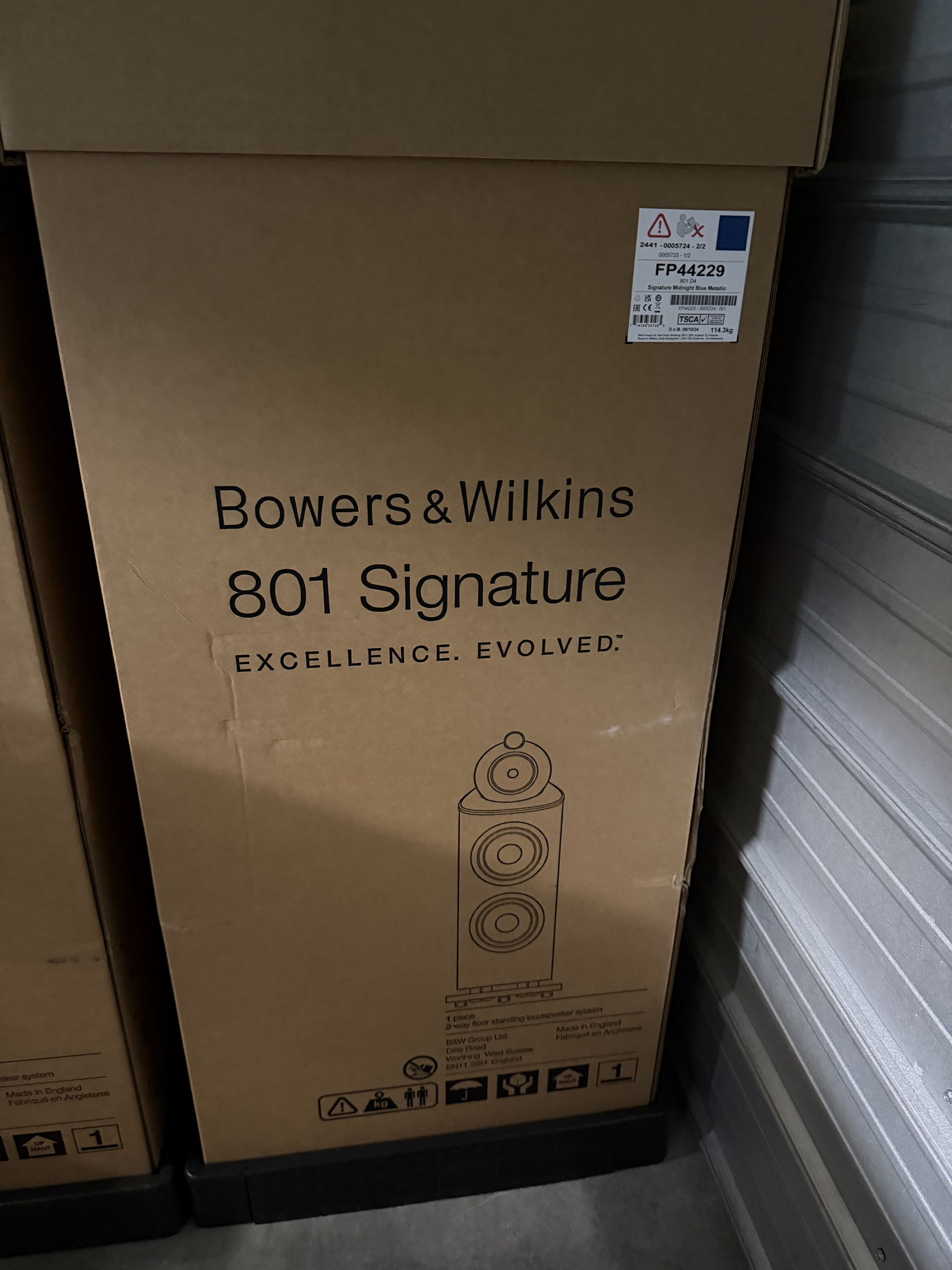 B&W (Bowers & Wilkins) 801 D4 Signature 3