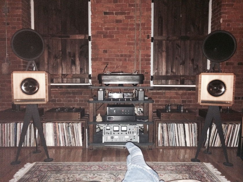 Oswalds Mill Audio SYSTEM Speakers under offer, AMP and PREAMP w/Phono Available only.