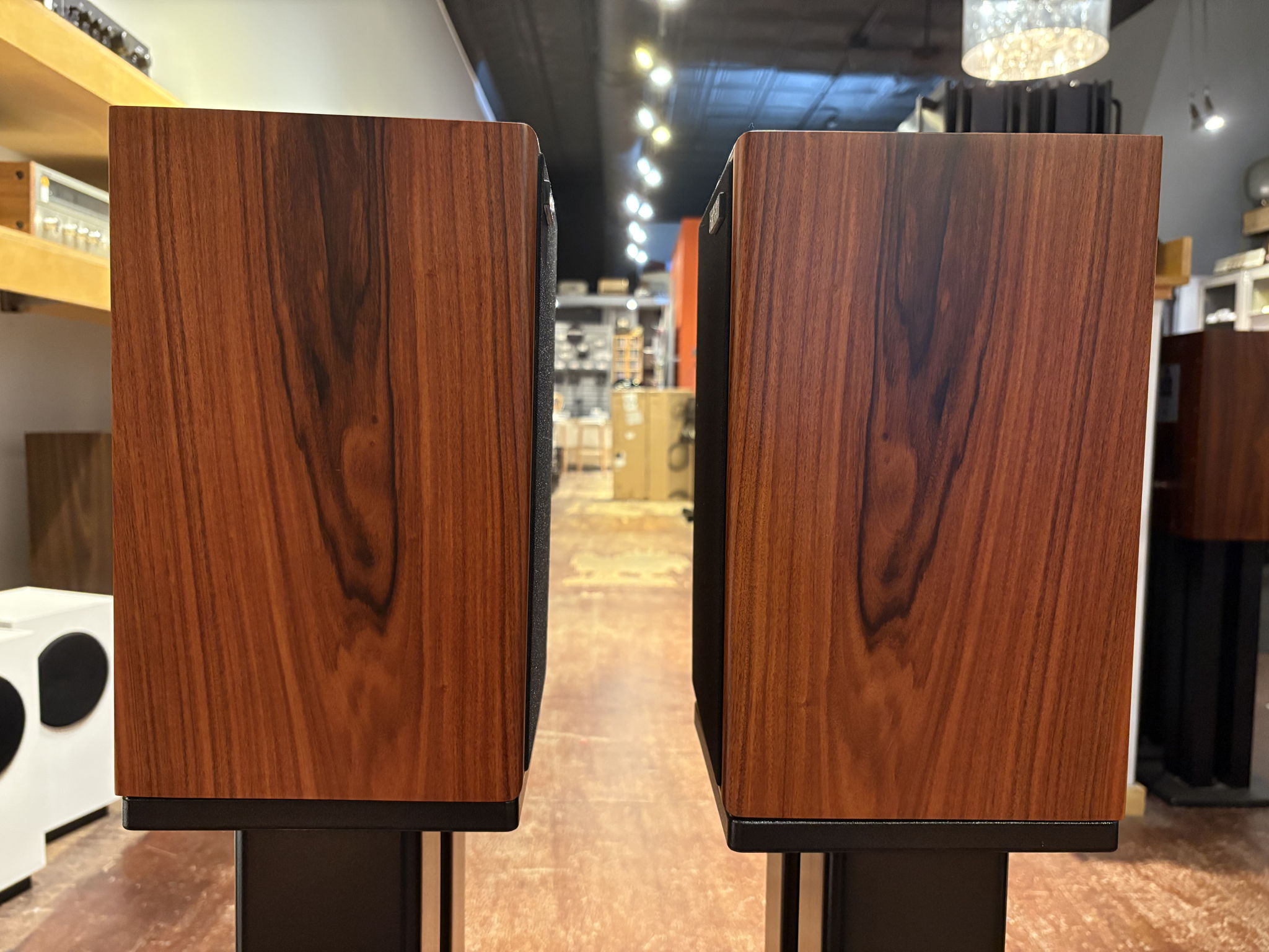 Harbeth P3ESR XD Bookshelf in Rosewood Finish Speakers ... 6