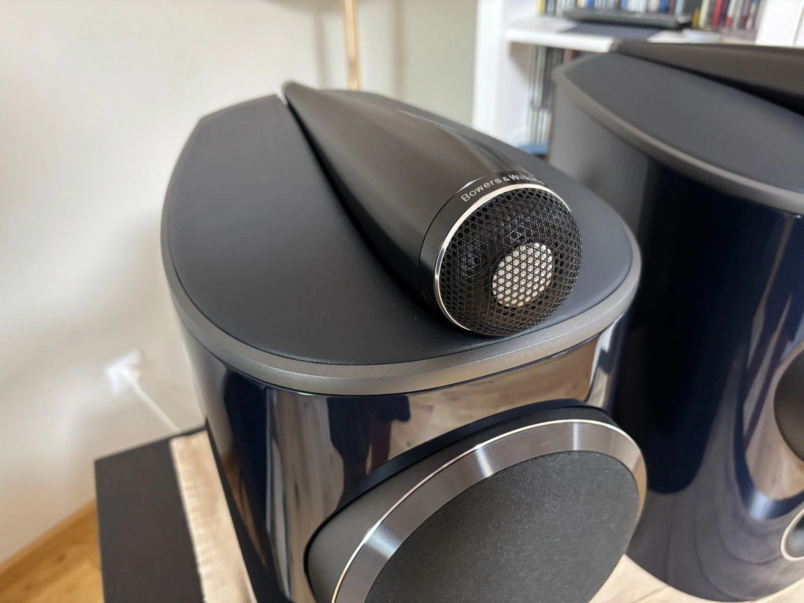Pair of Bowers & Wilkins 805D4 Signature (Midnight Blue) 4