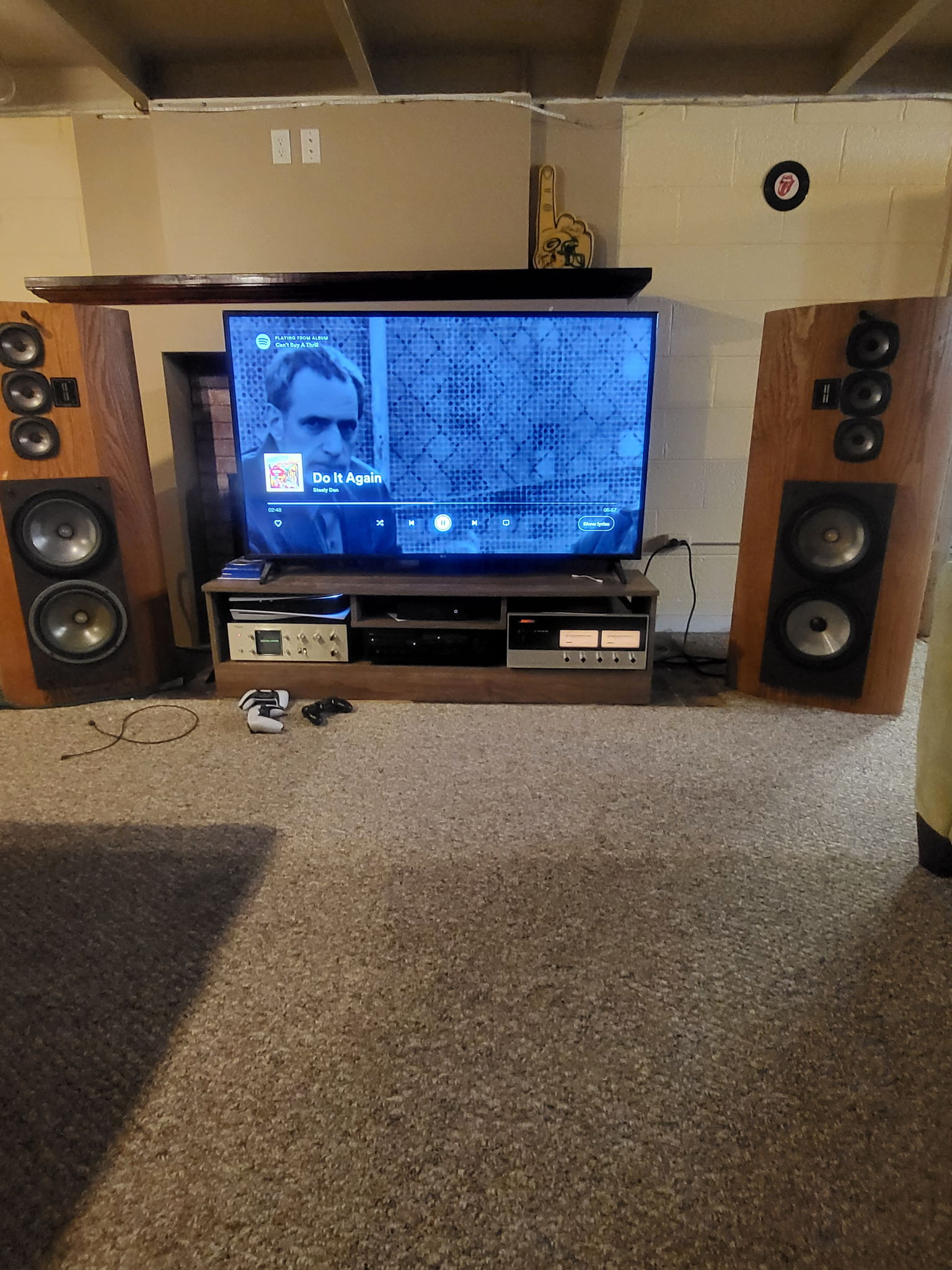 Past setup: bose 1801, infinity RSII