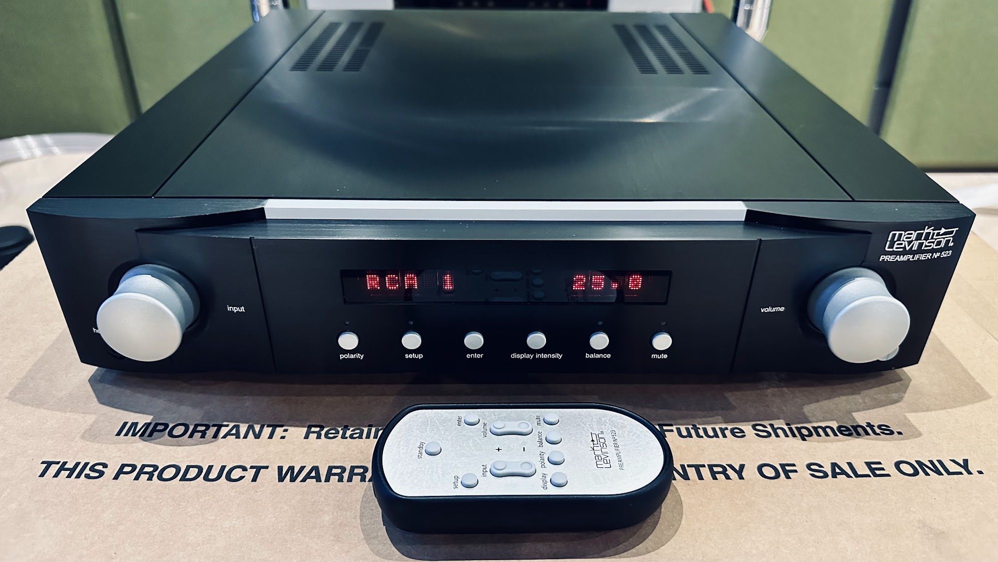 Mark Levinson No 523 Preamplifier with Phono Stage MINT