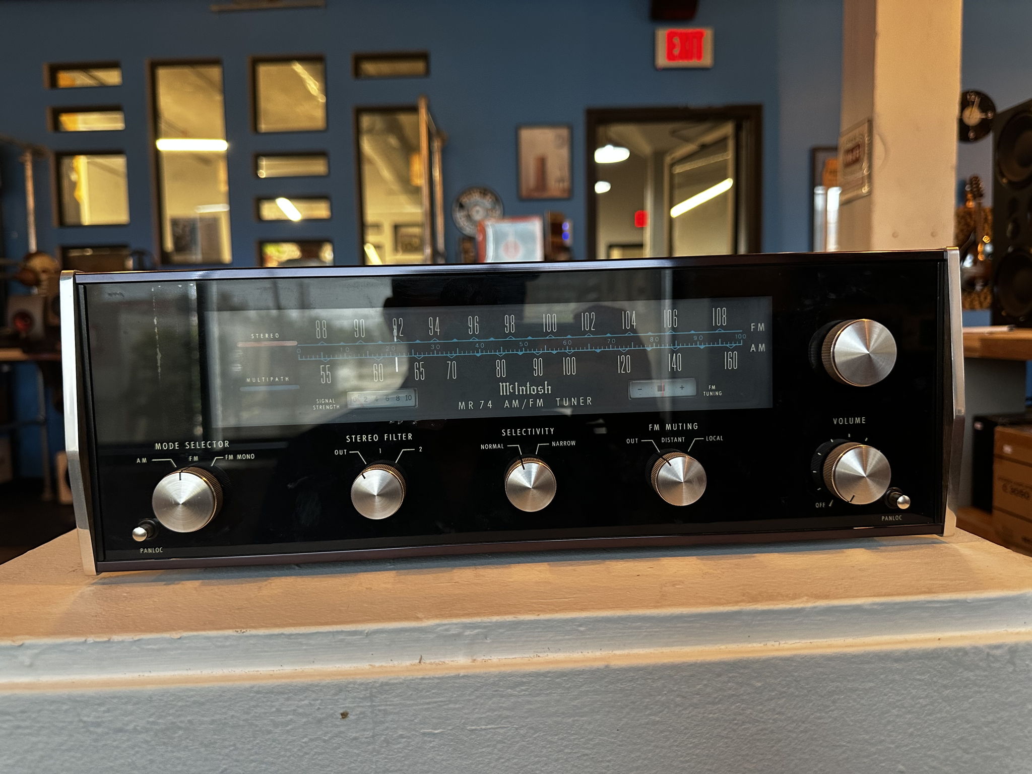 McIntosh MR-74 Tuner 3