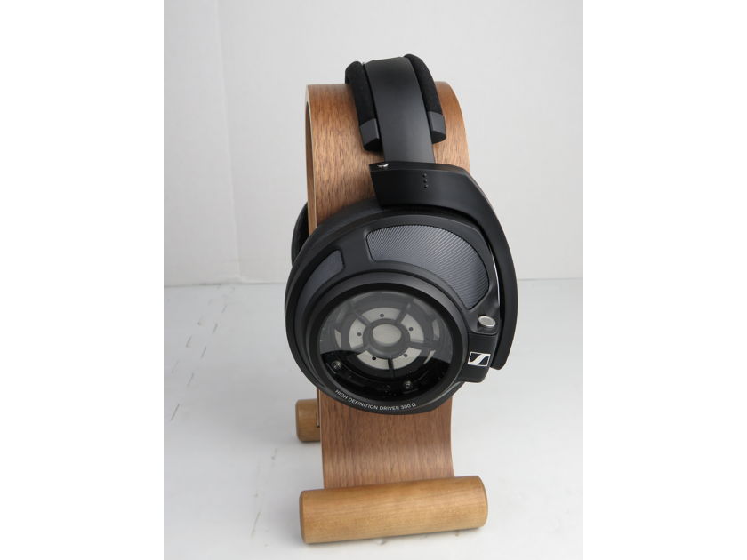 Sennheiser  HD820 Over-Ear Headphones