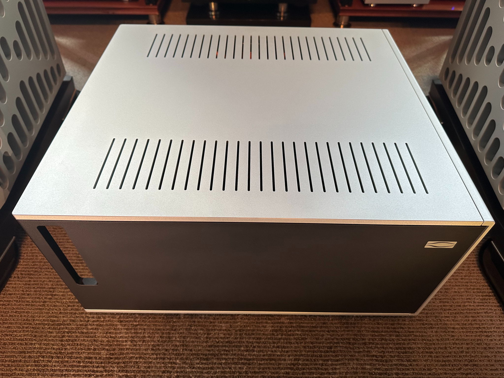 Soulution 711 Stereo Amplifier 5