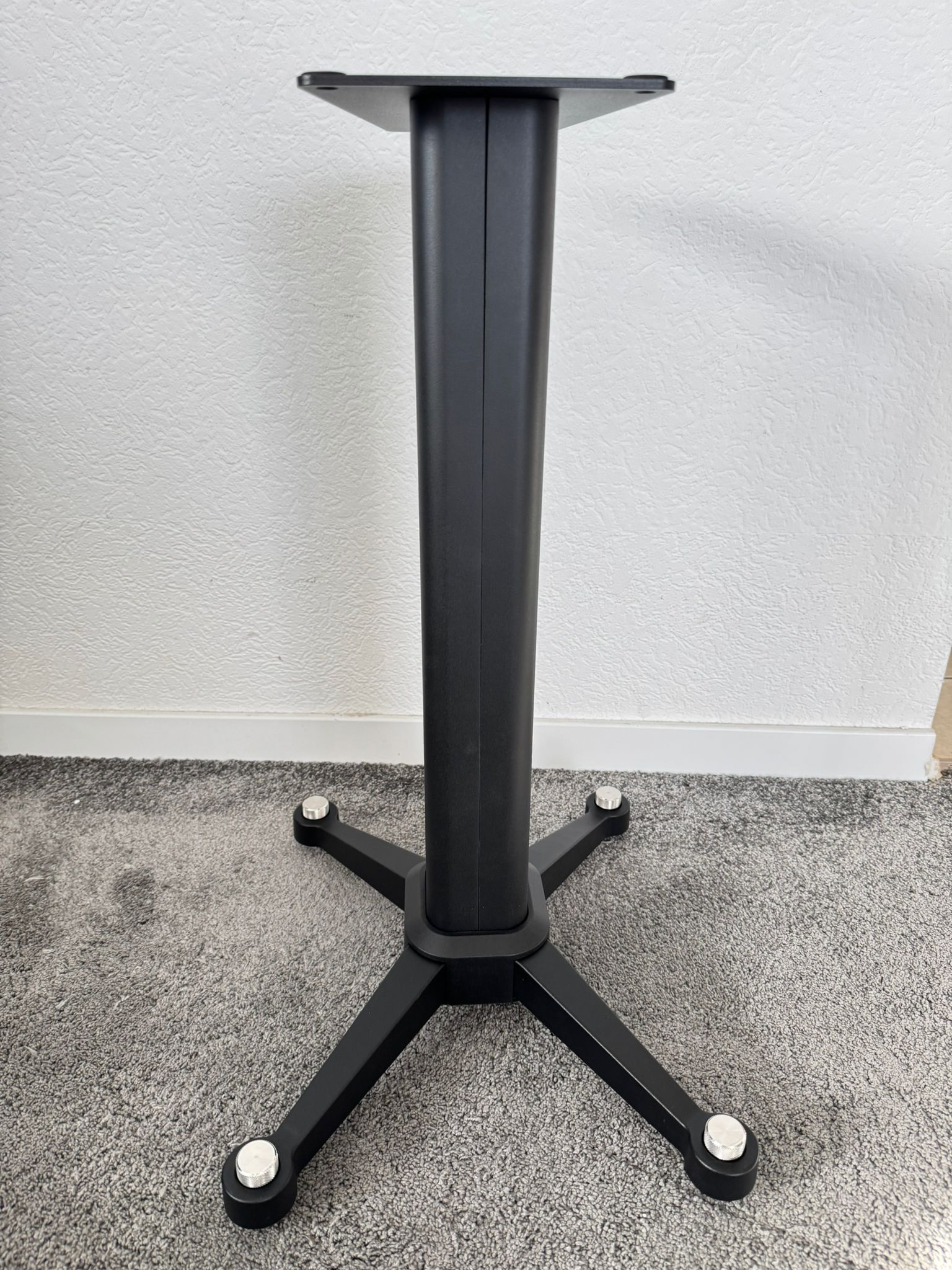 Focal Kanta no. 1 speakers in walnut-grey with stands f... 12