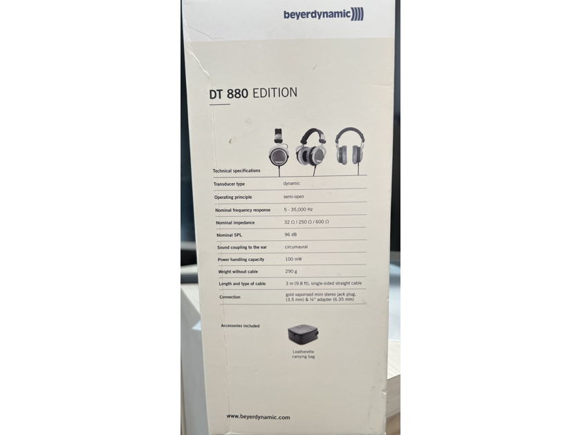 Beyerdynamic 880 Edition (600 Ohm) Audiofile Headphones - $219 Retail - New