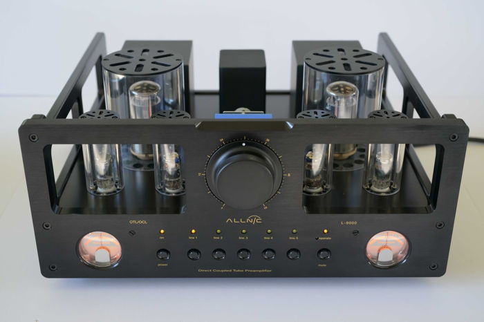 Allnic Audio L-9000 OTL/OCL line stage preamplifier