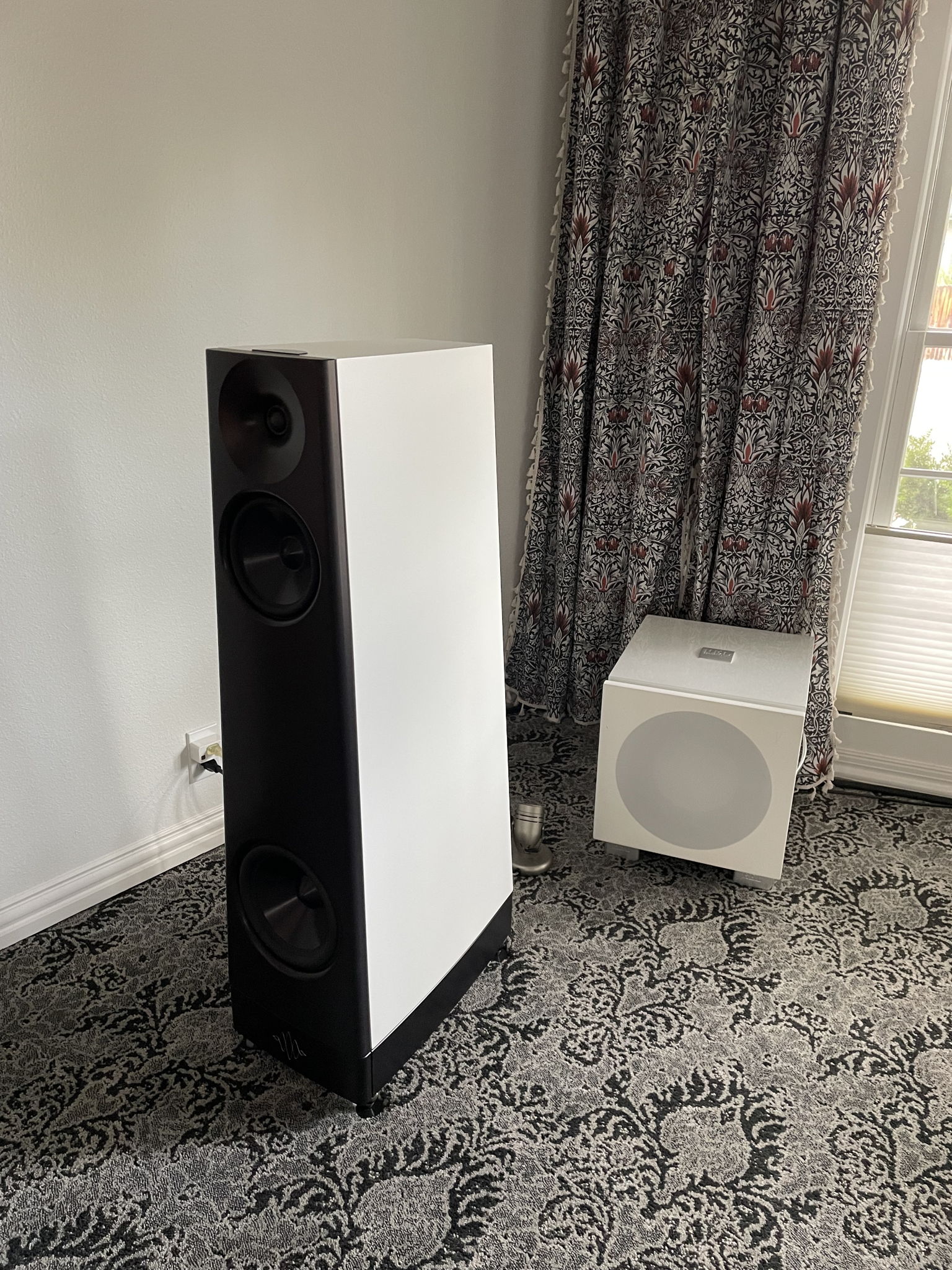 YG Acoustics Ascent 2