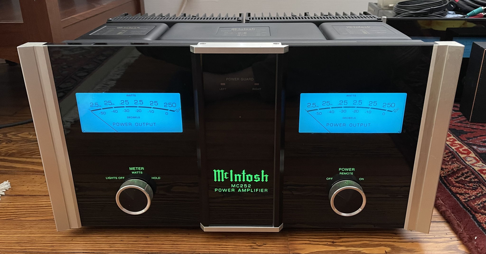 McIntosh MC-252 - 2 Channel Amp     Price drop.