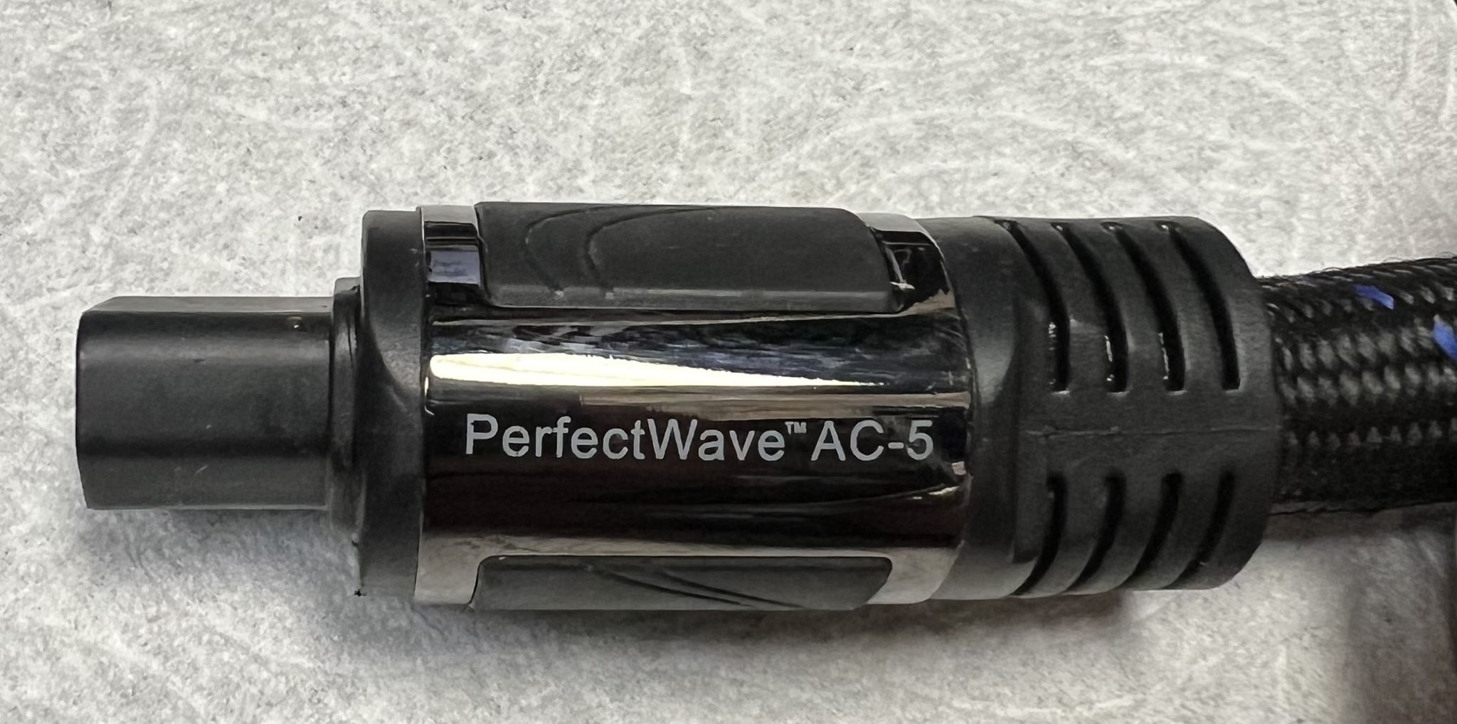 PS  Audio PerfectWave AC 5 Power cord in 1 meter 15 amps: 5