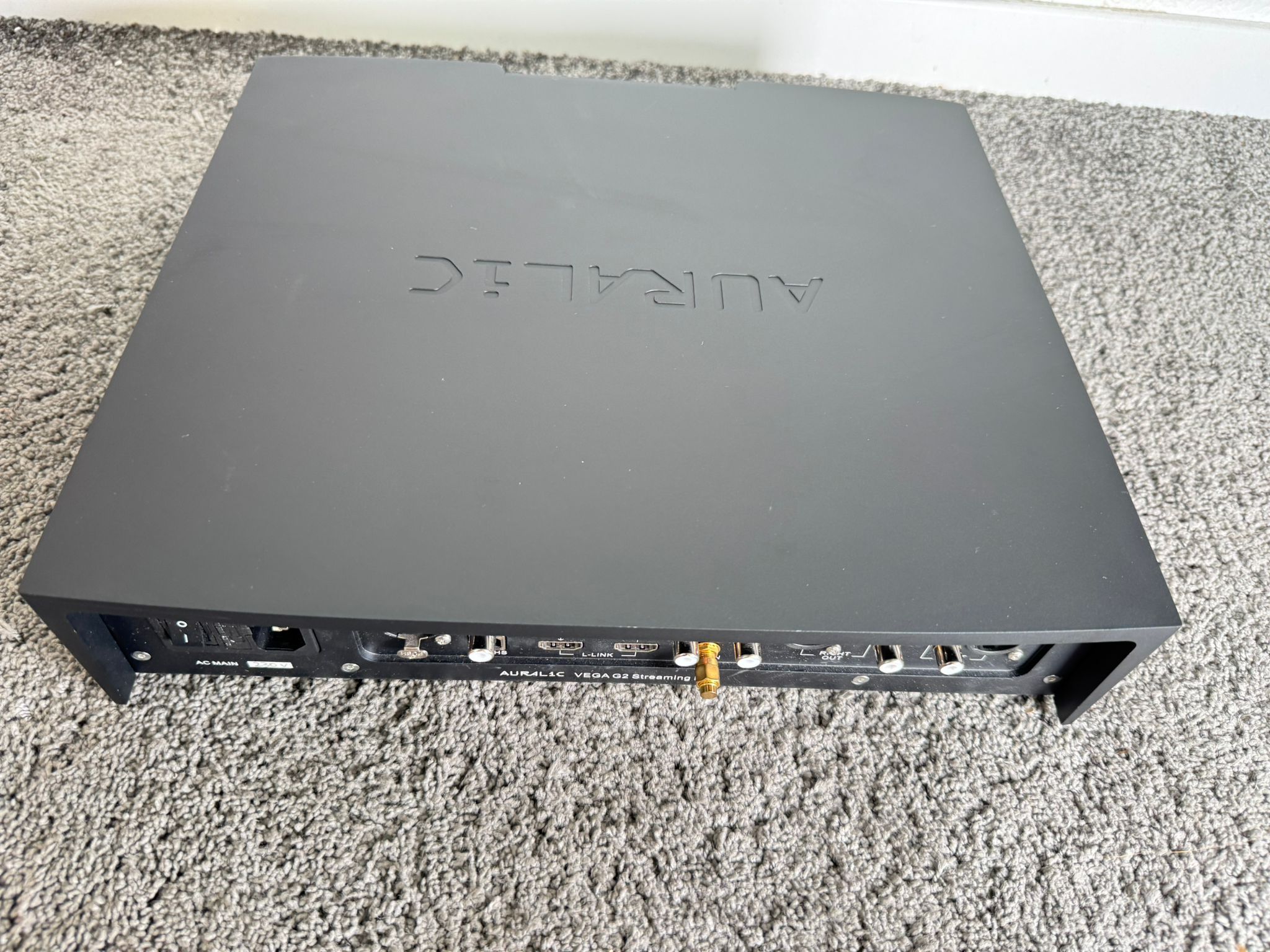 Auralic G2 Vega DAC and streamer 4