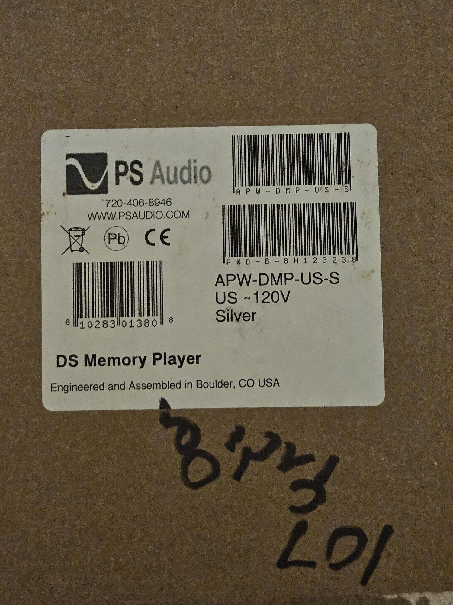 PS Audio  DirectStream Memory Player CD/SACD Transport 5