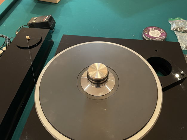 Amazon Referenz turntable no arm - mint customer trade-in